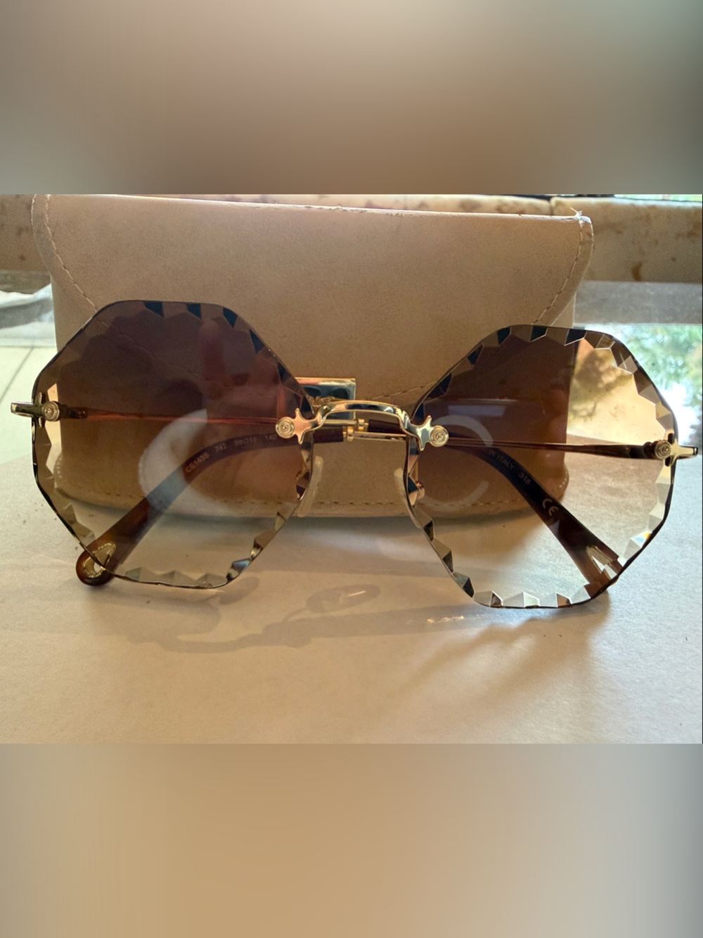 Chloe Women's Brown Gradient Faceted Lens Sunglasses